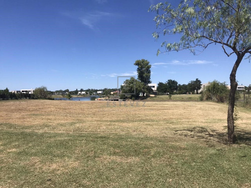 Oportunidad En Lote A La Laguna En Venta En San Matías, Escobar