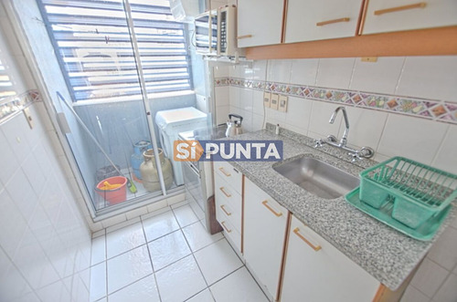 Imagen 7 de 16 de Apartamento Alquiler Punta Del Este, 2 Dormitorios Y Parrillero Propio.