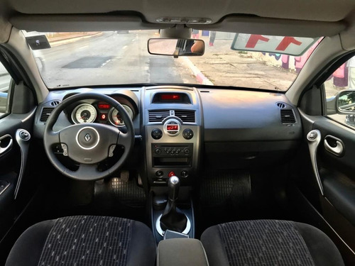 Megane Gran Tour 1.6 Flex 2011