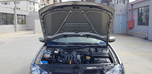 Volkswagen Golf Sportline 2.0 (aut) (flex)