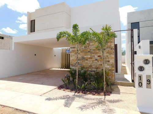 Casa En Venta Residencial Nadira Mod. Índigo, Conkal