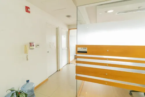 Oficina En Arriendo En Centro Internacional. Cod A1094008