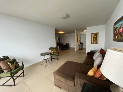 Apartamento En Alquiler, Costa Del Este, 205m2