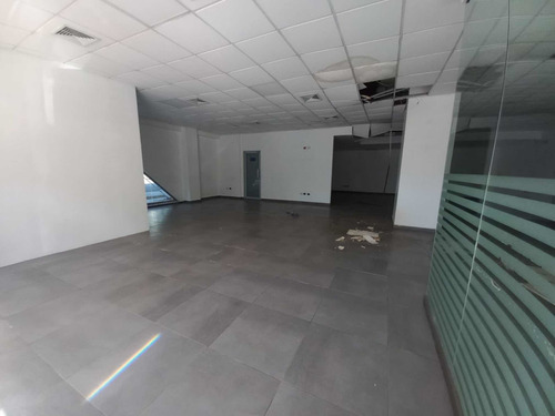 Local Comercial En Primer Nivel 300m2 Gazcue
