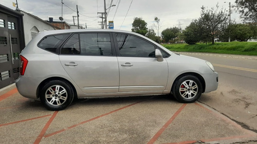 Kia Carens Rondo Ex 2.0l M/t