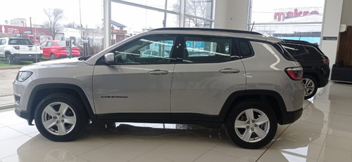 Imagen 2 de 10 de Jeep Compass Version Sport Manual Motor 2.4 Usado 21´