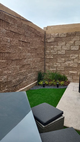 Venta De Casas En Virrey De Cataluña En Altos Del Marqués, Zona El Campanario