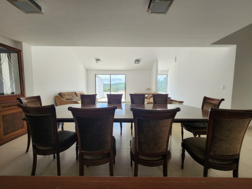 Venta De Villa Ahuehuete Dentro De Fracc Gran Reserva Con Todos Los Servicios En Ixtapan De La Sal Edomex
