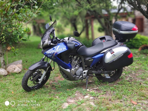 Honda Transalp 700cc