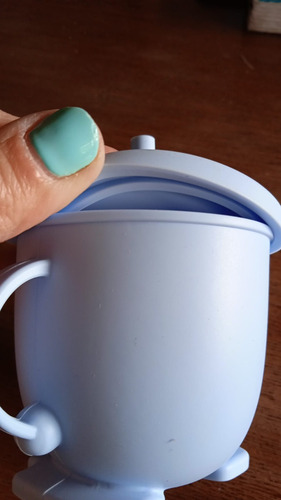Imagen 2 de 4 de Taza De Silicona Bebés - Vaso Y Sorbito, 180ml - Antiderrame