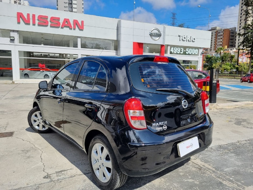Imagem 7 de 11 de Nissan March 1.0 S 16v Flex 4p Manual