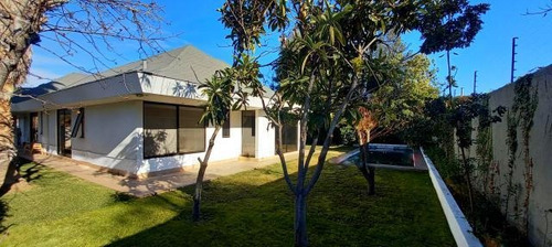Imagen 2 de 25 de Casa Los Nogales/pedro Lira Urueta