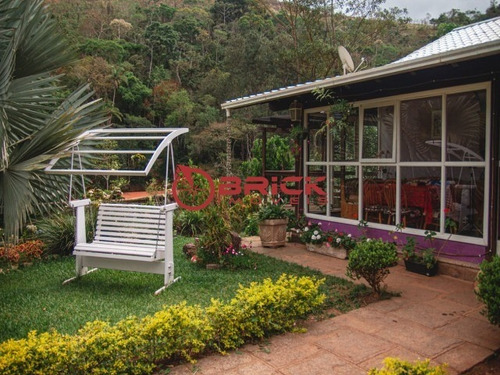 Imagem 10 de 23 de Lindo Sítio Com 6 Quartos Sendo 2 Suítes Cercado Pela Natureza Em Pessegueiros - St00149 - 34733834