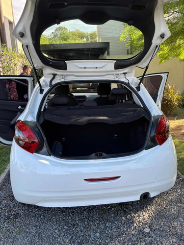 Peugeot 208 1.6 Active