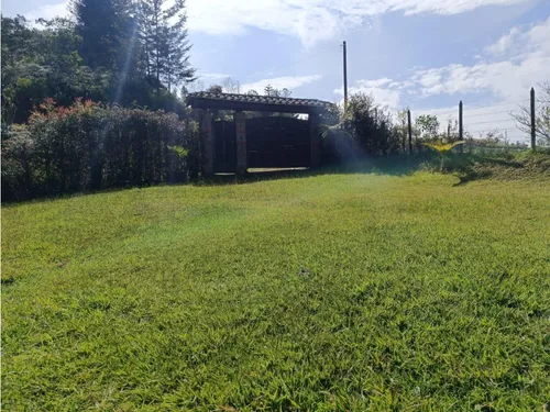 Encantadora Finca En Venta Cerca A Ríonegro