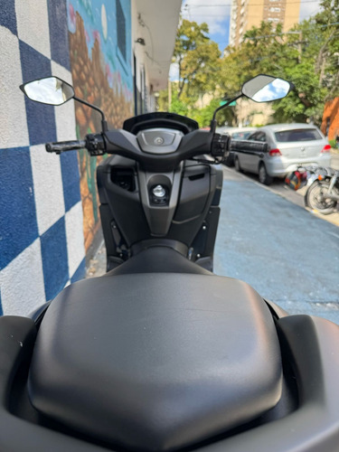 Yamaha Nmax 2023