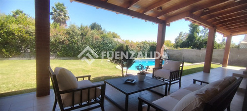 Casa 6d 4b - 307 M2 - Sector Las Pircas Peñalolén