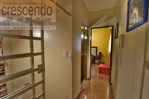Imagen 10 de 16 de Ph 1ro Por Escalera Patio San Martin 2360