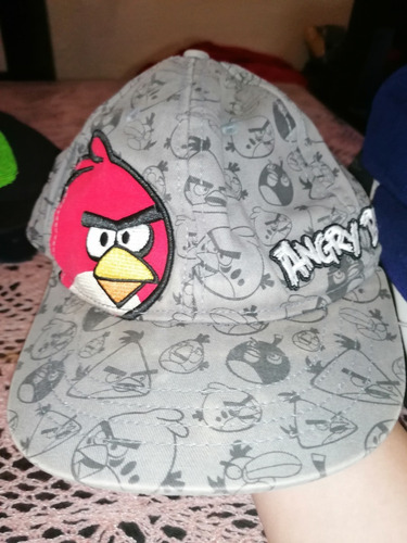 Gorra Angry Birds Gris Con Roja Niño