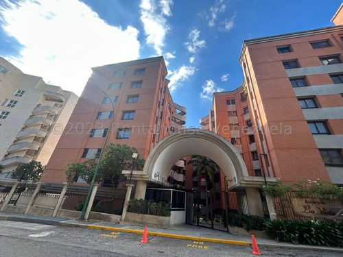 Se Vende Apartamento En Lomas De Las Mercedes Mls #25-11129