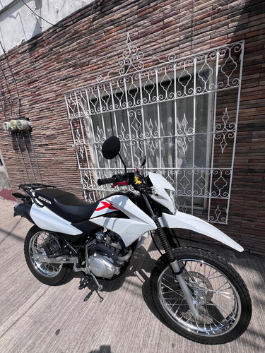 Honda Xr150 2022 Con Solo 10,000 Km Único Dueño