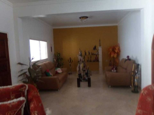 Imagen 4 de 21 de Quinta El Toro Las Delicias Maracay Aragua