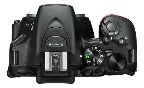 Nikon Kit D5600 + lente 18-140mm VR DSLR color negro