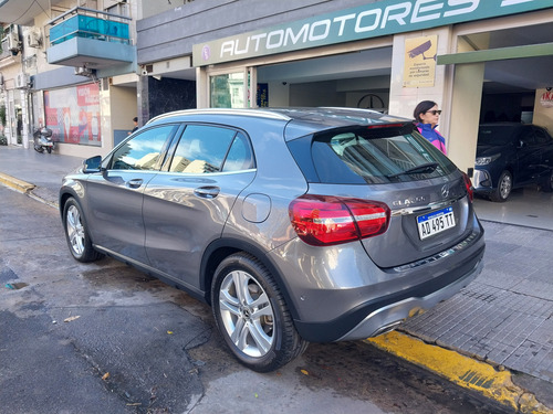 Mercedes-Benz Clase GLA 1.6 Gla200 Urban 156cv