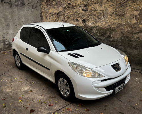 Peugeot 207 1.4 Active 75cv