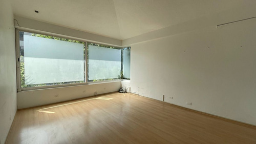 Casa En Venta Bosque De Duraznos, Bosque De Las Lomas Con Uso De Suelo