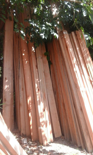 Imagen 1 de 1 de Tirantes De Madera De Eucaliptus Cepillado. 2 X 6 X 5mt
