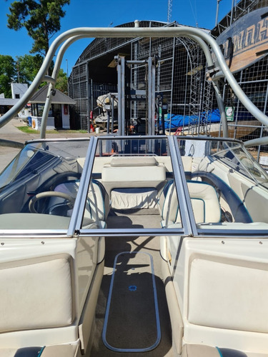 Lancha Bayliner 1850 Capri 1994 - Motor Mercruiser Alpha One