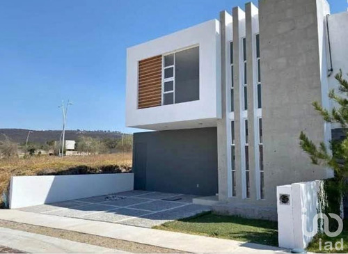 Venta Casa 4 Ambientes El Encino