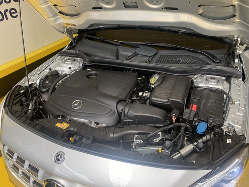 Imagen 25 de 25 de Mercedes Benz Clase Gla 200 Urban 1.6