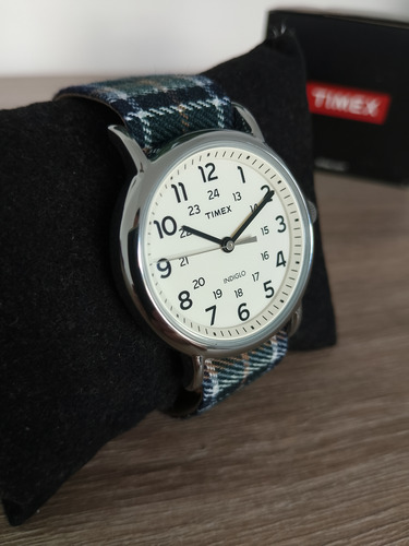Reloj Timex Weekender / Modelo Tw2r51400