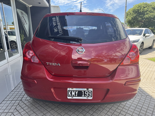 Nissan Tiida 1.8 Visia 5 p