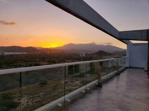 Venta De Apartamento En Playa El Ángel Margarita Venezuela