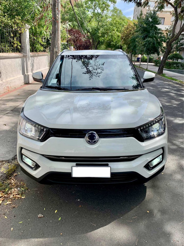 Ssangyong Tivoli 10111