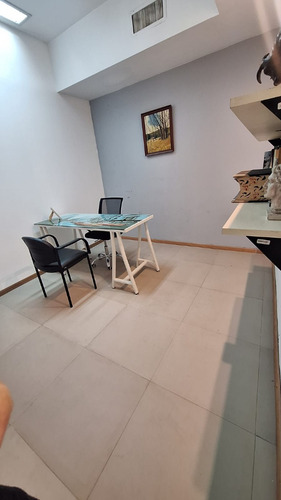 Alquiler De Espectacular Oficina En San Martin Centro. 140 M2