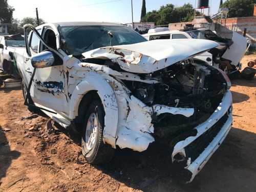 Imagen 1 de 14 de Desarmó Mitsubishi L200 Gasolina 4x2 Año 2016 Por Partes