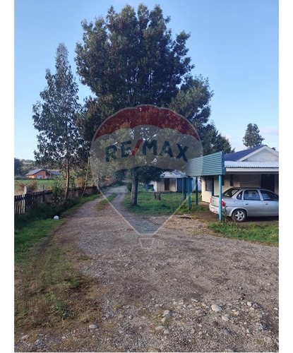 Venta De Terreno Con Cabañas En Castro