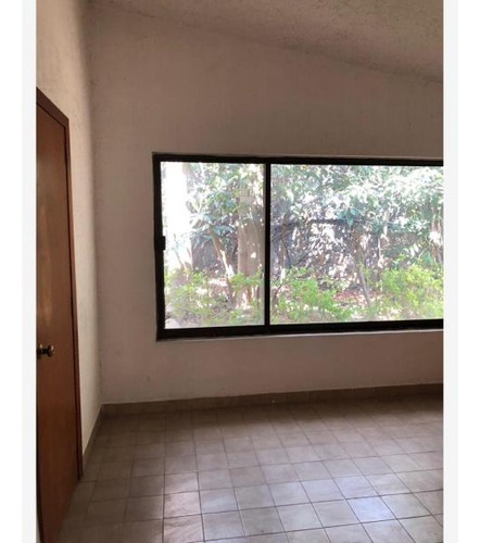 Casa En Venta En Santiago Tepetlapa, Tepoztlán, Morelos