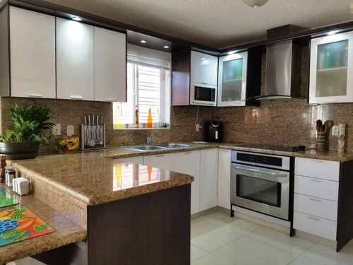 Imagen 5 de 14 de Town House En Venta En Porlamar Villas, Circunvalacion