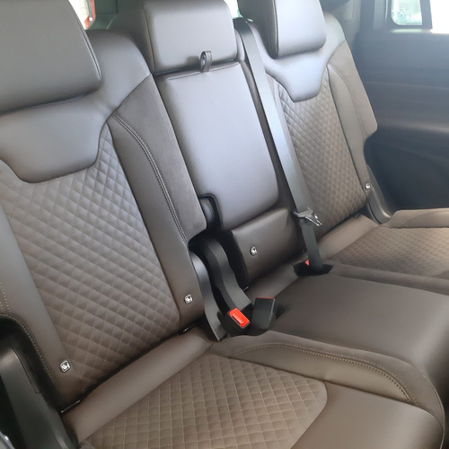 Imagen 15 de 25 de Jeep Commander Overland Td 2.0 4x4 At9 Entrega Inmediata #13