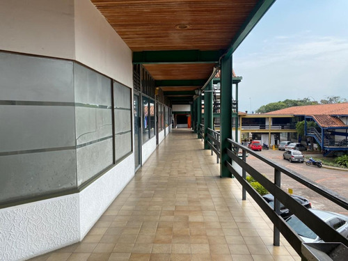Imagen 3 de 8 de Venta.local.laguayana