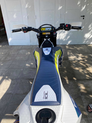 Imagen 5 de 10 de Husqvarna 701