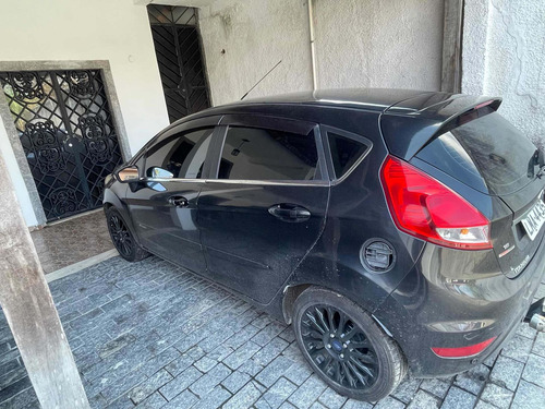 Imagem 4 de 13 de Ford Fiesta 2014 1.6 16v Titanium Flex Powershift 5p