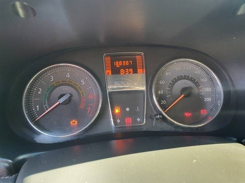 Imagem 10 de 10 de Renault Clio 1.0 Expression 16v Flex 4p Manual