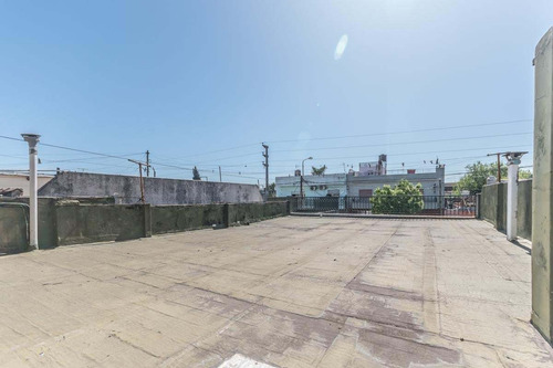 Imagen 9 de 30 de Venta · Casa Multifamiliar · Patio · Terraza · Cochera · Departamento Independiente · Ideal Renta