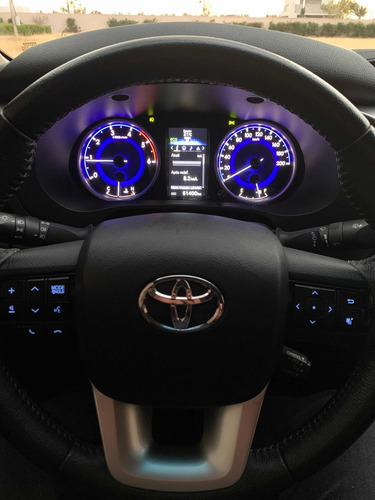 Imagem 2 de 9 de Toyota Hilux 2018 2.8 Tdi Srx Cab. Dupla 4x4 Aut. 4p
